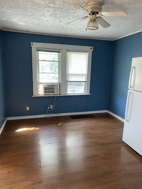 1905 N College St: photo 50