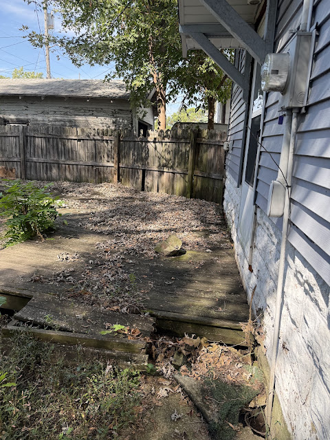 1905 N College St: photo 40