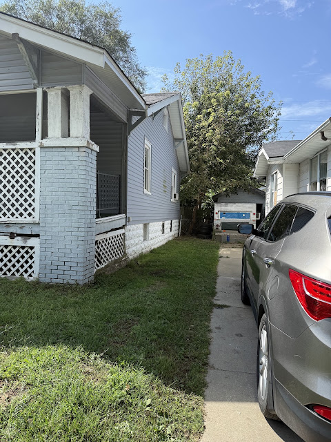 1905 N College St: photo 25