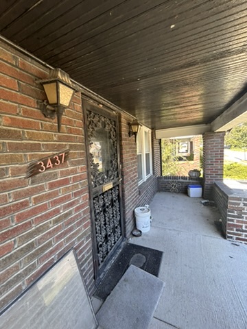 3437 Oakdale Ave: photo 2