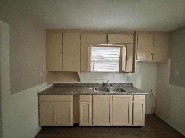 4519 June Ave: photo 58
