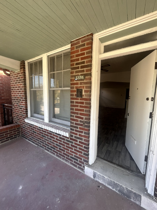 5338 Claxton Ave: photo 3