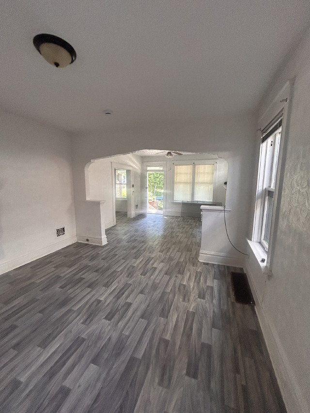 5338 Claxton Ave: photo 6