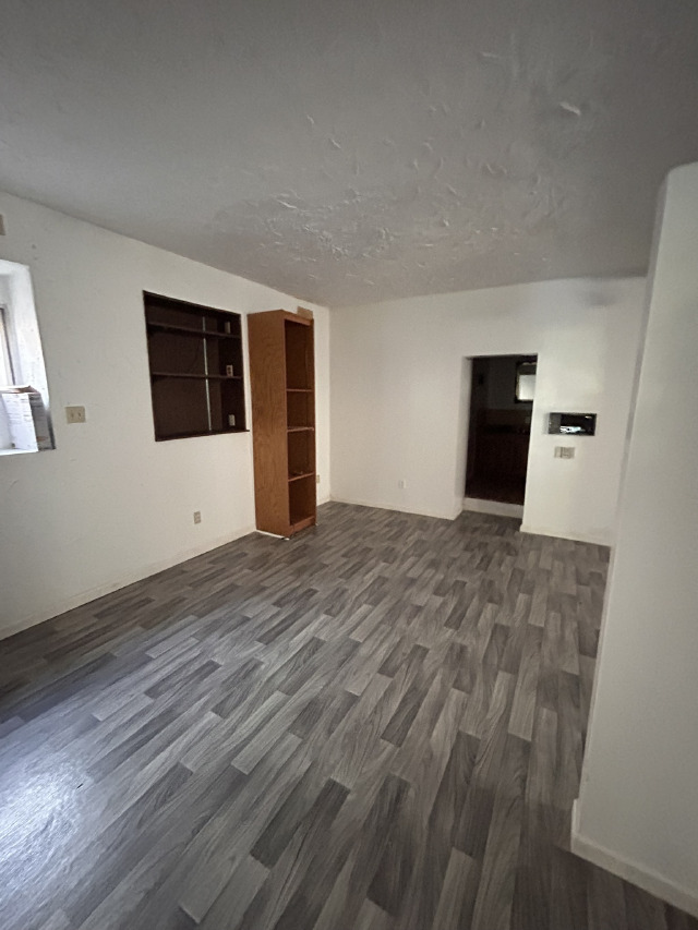 5338 Claxton Ave: photo 28