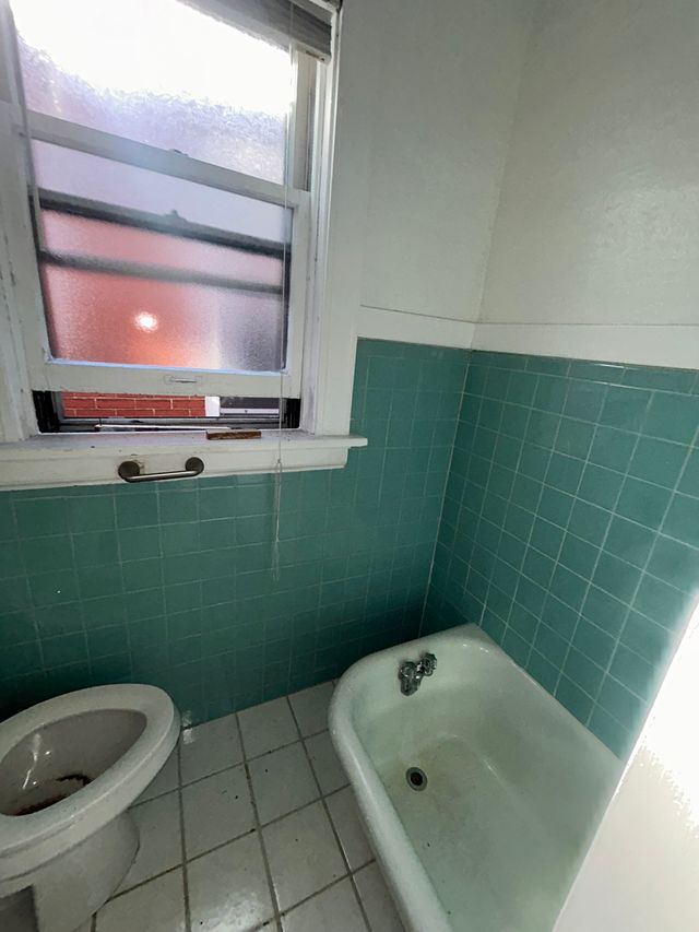 5338 Claxton Ave: photo 15