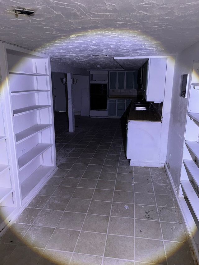 5338 Claxton Ave: photo 40