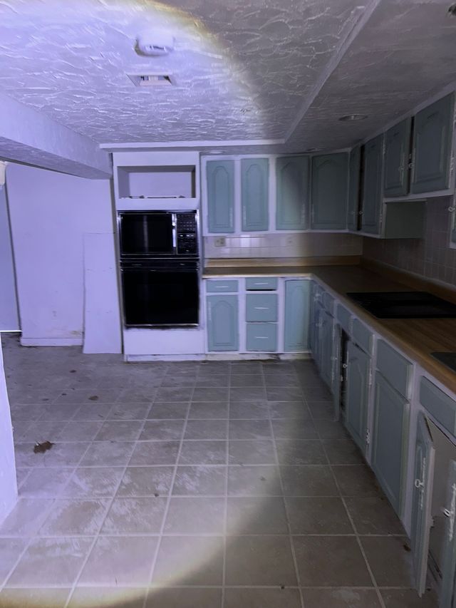 5338 Claxton Ave: photo 18