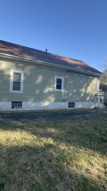 1929 E Prairie St: photo 3