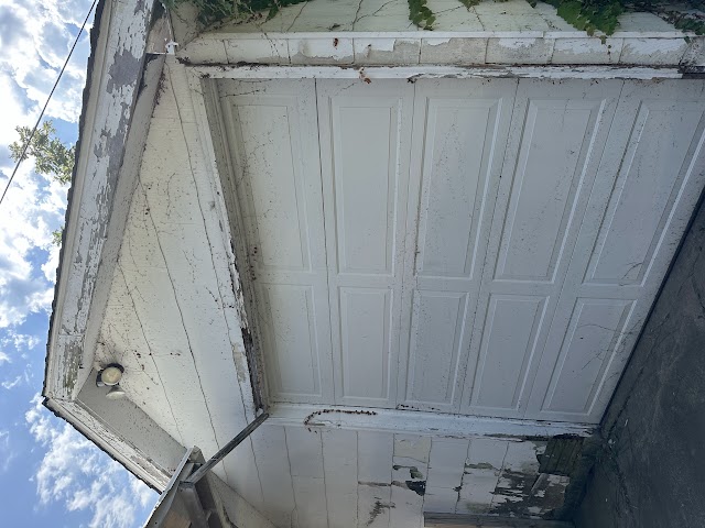 1929 E Prairie St: photo 7