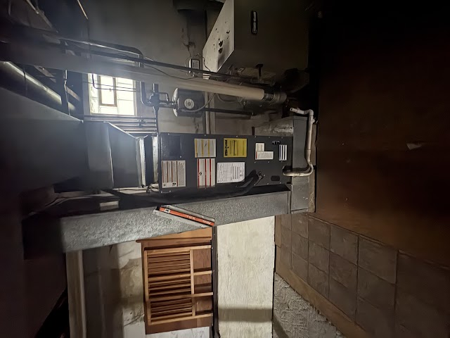 1929 E Prairie St: photo 21