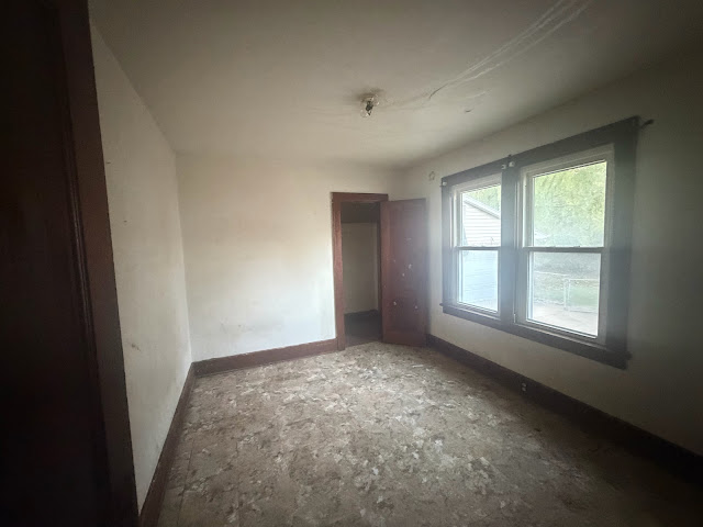 1825 S Idaho St: photo 11