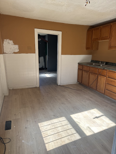2154 68th St: photo 7