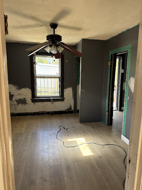 2154 68th St: photo 9