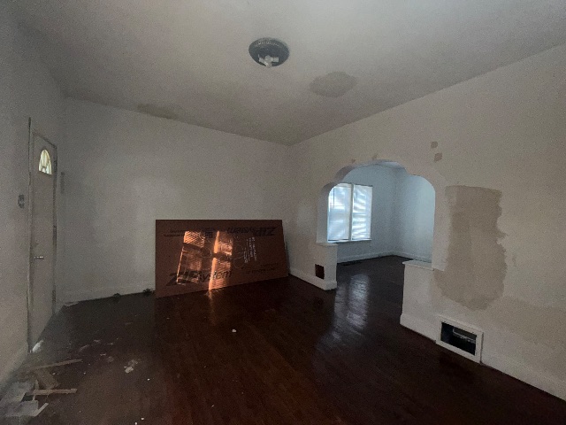 5044 Claxton Ave: photo 30