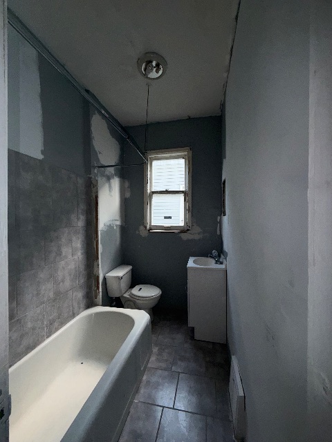 5044 Claxton Ave: photo 18