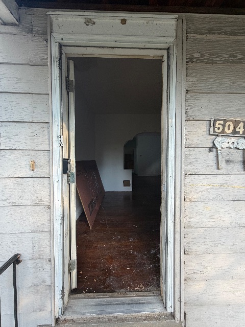 5044 Claxton Ave: photo 5