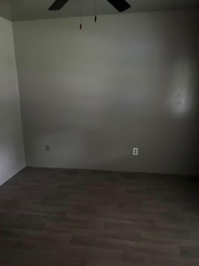 660 E Van Buren Ave: photo 6