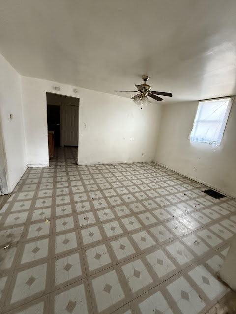 1112 E Main St: photo 5