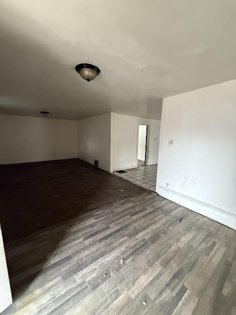 1112 E Main St: photo 4