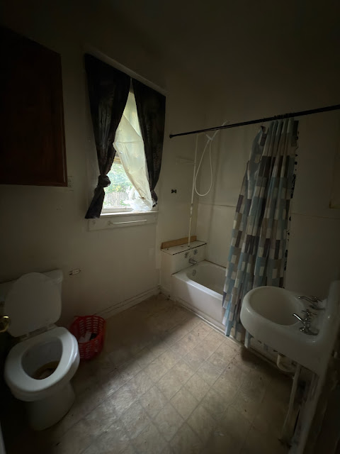 1112 E Main St: photo 10