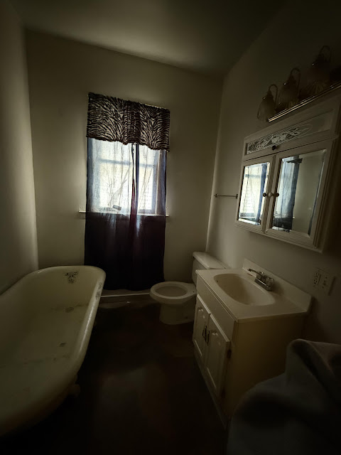 1112 E Main St: photo 12