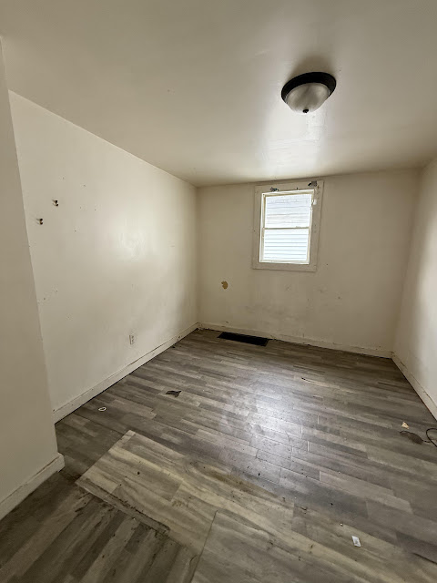 1112 E Main St: photo 7