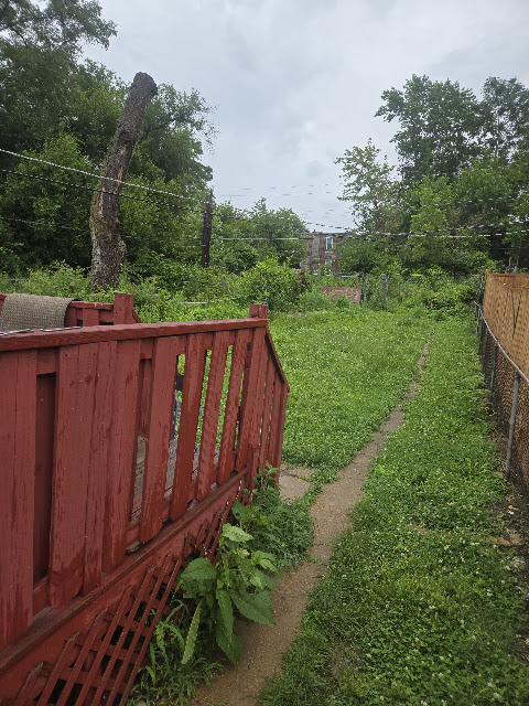 1924 Belt Ave: photo 7