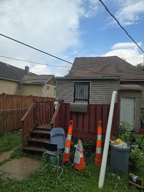 1924 Belt Ave: photo 8