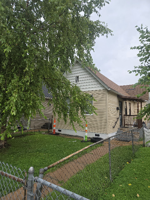 1924 Belt Ave: main photo