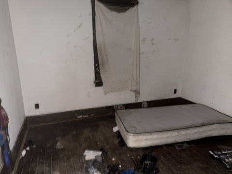 926 S Greenlawn Ave: photo 17