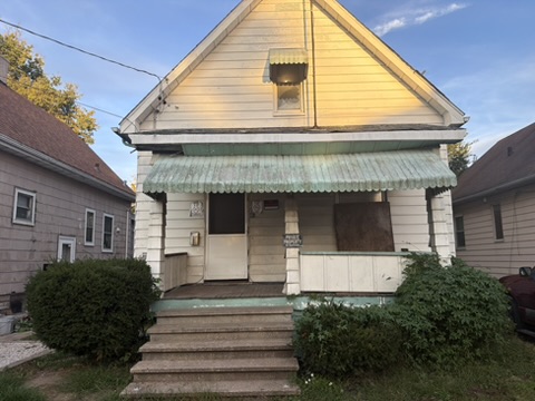926 S Greenlawn Ave: main photo