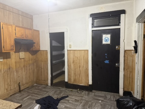 926 S Greenlawn Ave: photo 25