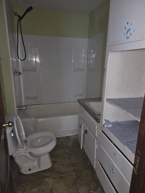345 N 18th St: photo 7