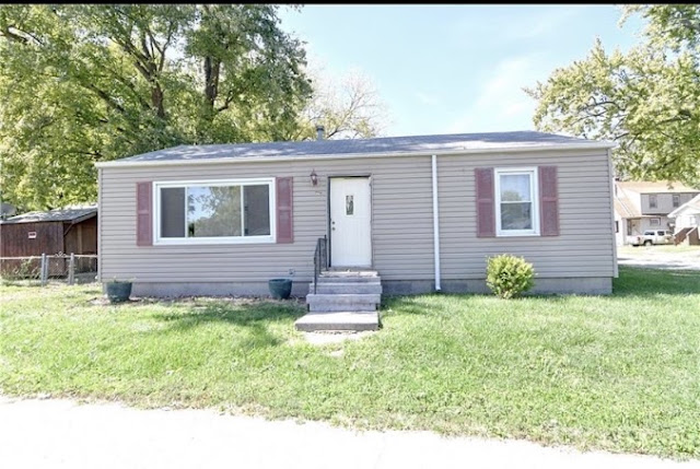 905 W Olive St: photo 2