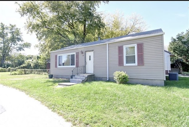 905 W Olive St: main photo