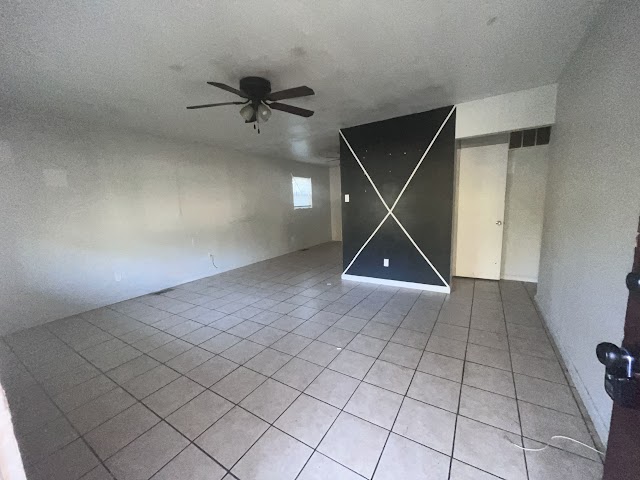 1414 Richard Dr: photo 3