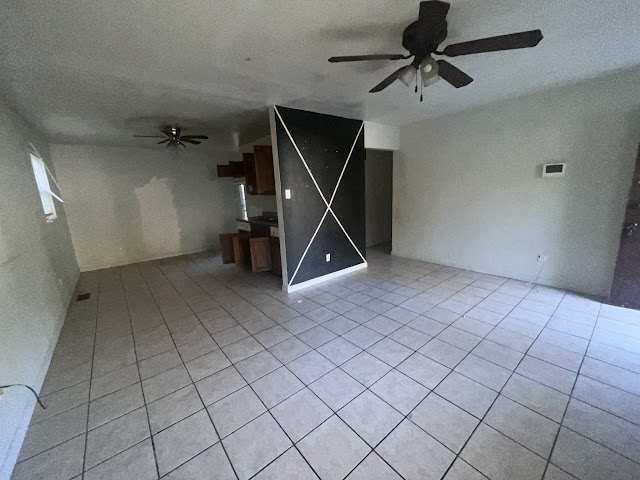 1414 Richard Dr: photo 4