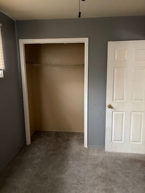 8577 Mark Twain St: photo 10