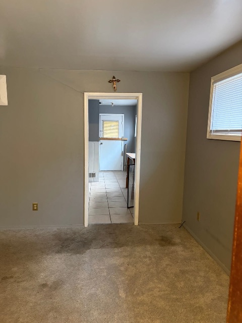 8577 Mark Twain St: photo 3