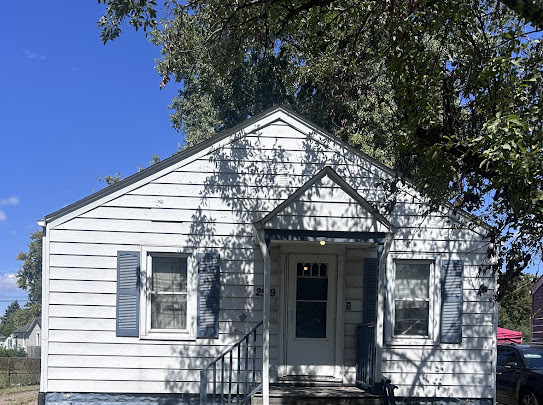 2539 E 28th St: main photo
