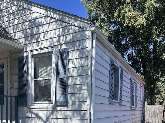 2539 E 28th St: photo 5