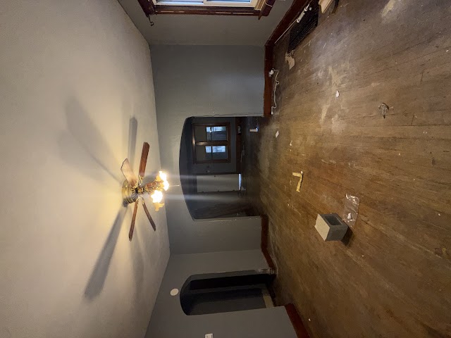 2114 Rockwell St: photo 9