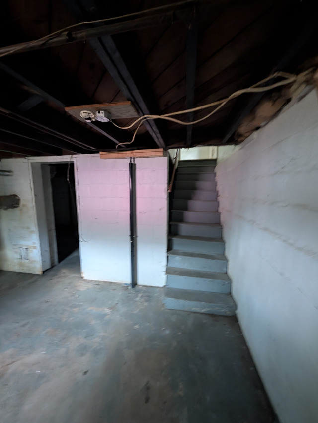 812 W Macqueen Ave: photo 19