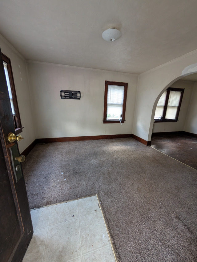 812 W Macqueen Ave: photo 6