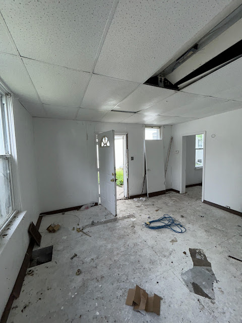 706 Cedar St: photo 3