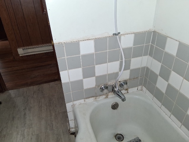 1818 E Clay St — photo 36