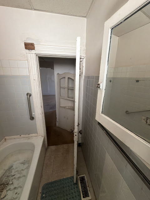 2028 E Prairie Ave: photo 17