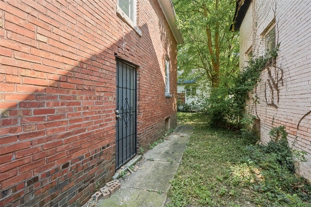 1908 N Union St: photo 5