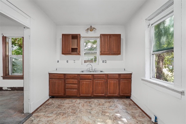 1908 N Union St: photo 14