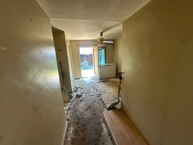 319 W Corbin St — photo 23